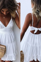 Freja | Robe Mi-Longue d'Été en Dentelle Blanche Dos Ouvert à Bretelles