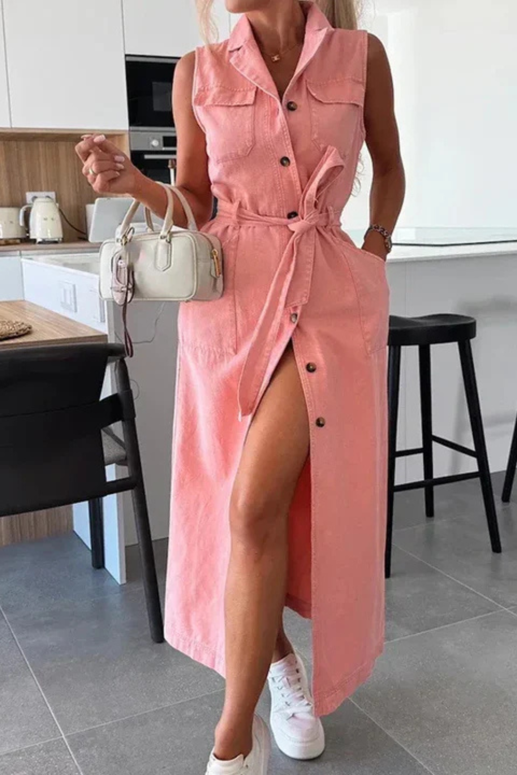 Lottie | Robe Longue en Jean Boutonnée Ceinturée Sans Manches