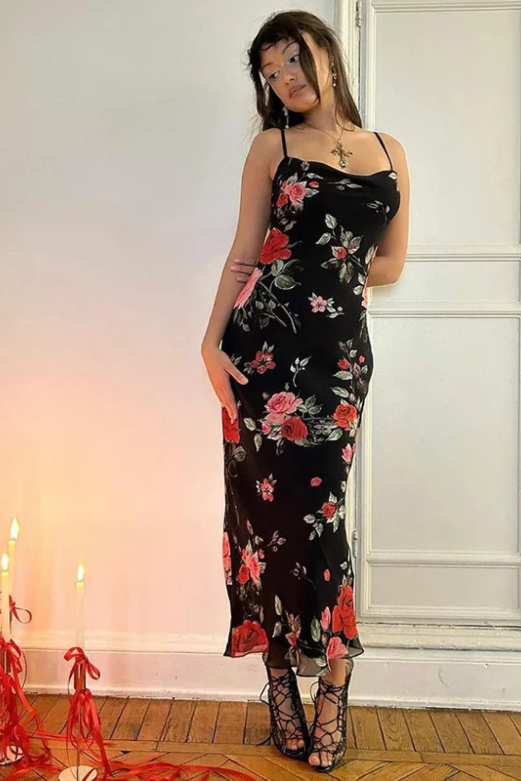 Elara | Robe Longue d'Été à Fleurs et Fines Bretelles