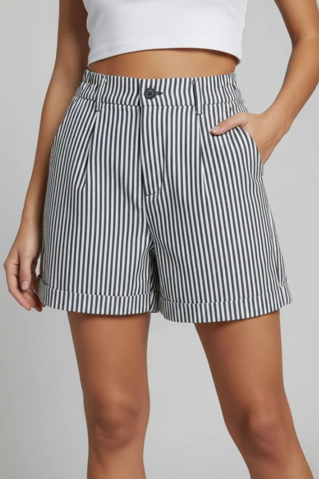 Ada | Short ajusté à rayures taille haute avec boutons pour femme - Rose