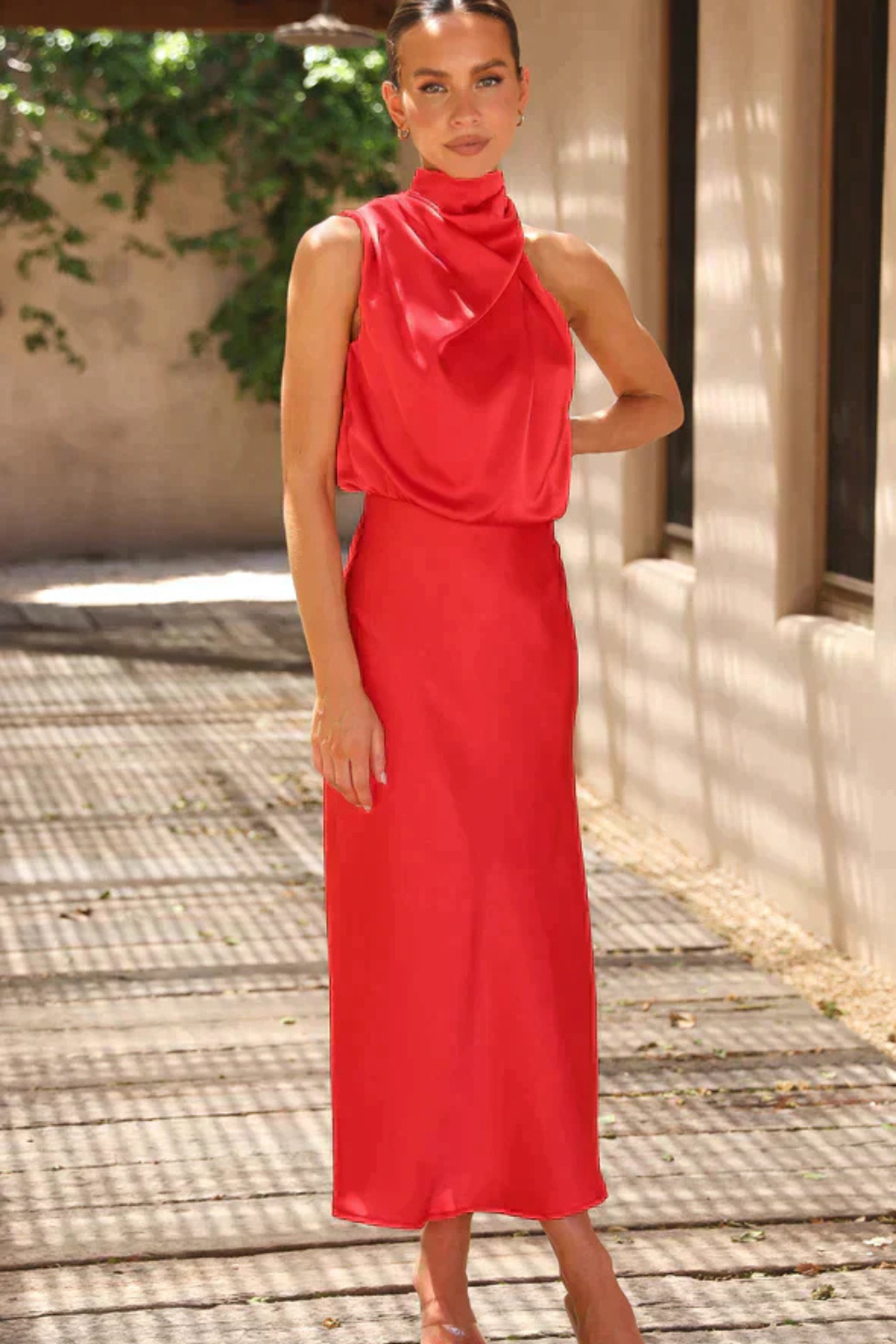 Amelina | Robe Mi-Longue Dos Nu en Satin