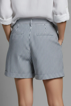 Ada | Short ajusté à rayures taille haute avec boutons pour femme - Rose