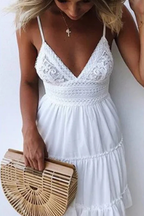 Freja | Robe Mi-Longue d'Été en Dentelle Blanche Dos Ouvert à Bretelles