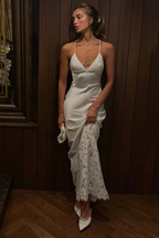 Florentia | Robe Longue en Satin avec Détails en Dentelle