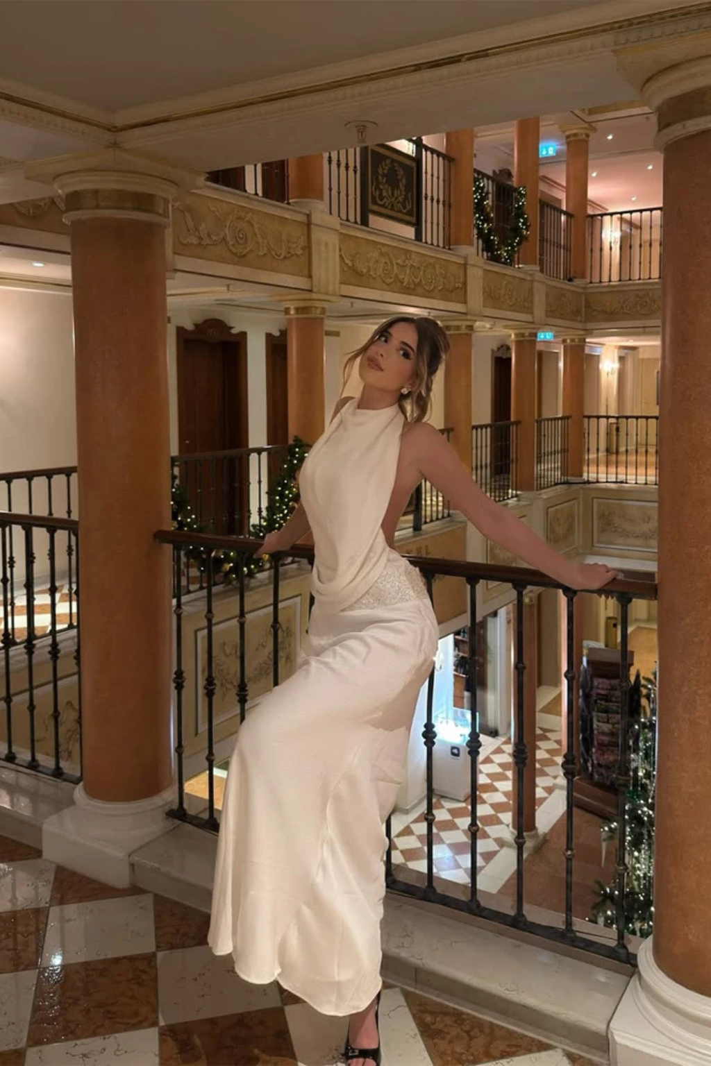 Ottilie | Robe Longue Dos Nu Drapée en Satin