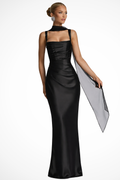 Vivienne | Robe Longue Froncée en Satin à Col Carré