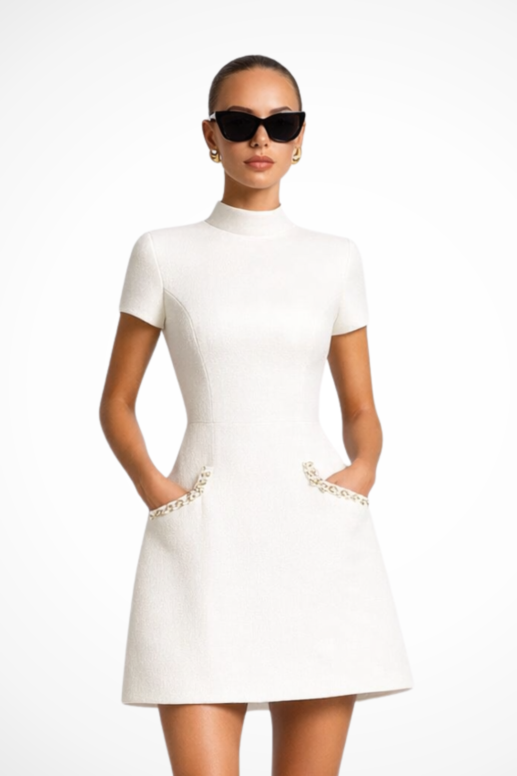 Bronwen | Robe Courte avec Bordure en Perles et Poches