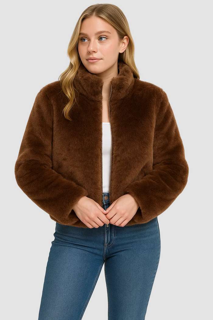 Aurore, Manteau court en fausse fourrure